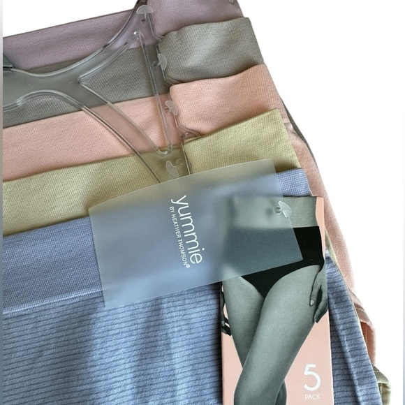 Yummie 5-PK Seamless Briefs Panties - Picture 4 of 6